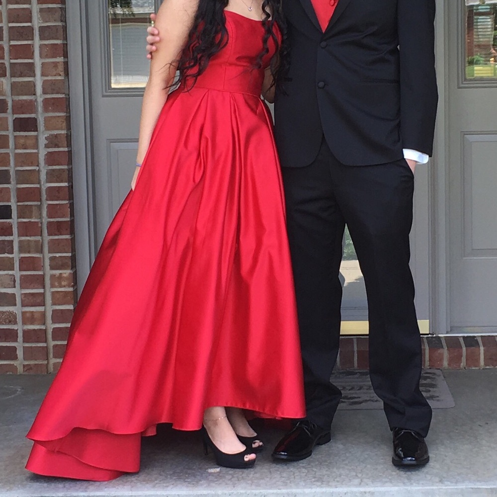 Red prom dress